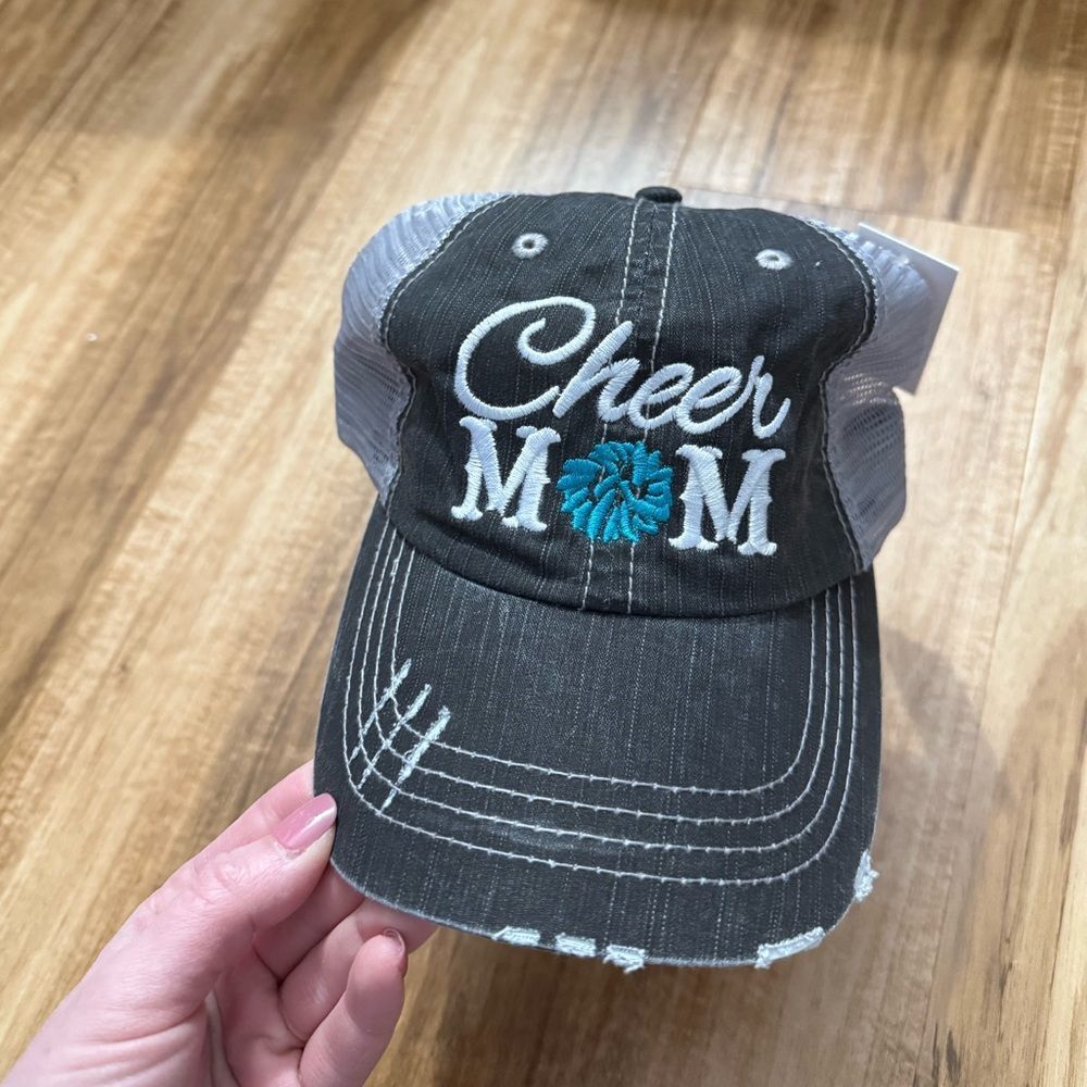Katydid “Cheer Mom” 📣 Trucker Hat NEW